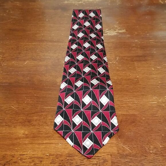 Puritan Necktie   - Picture 1 of 4